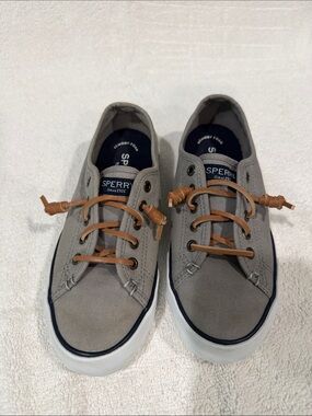 Sperry Woman’s Gray Canvas Boat Shoes with Brown Leather Laces, Boat Shoes